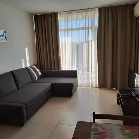 Grand Kamelia *