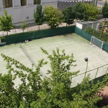 Grand Kamelia ساني بيتش